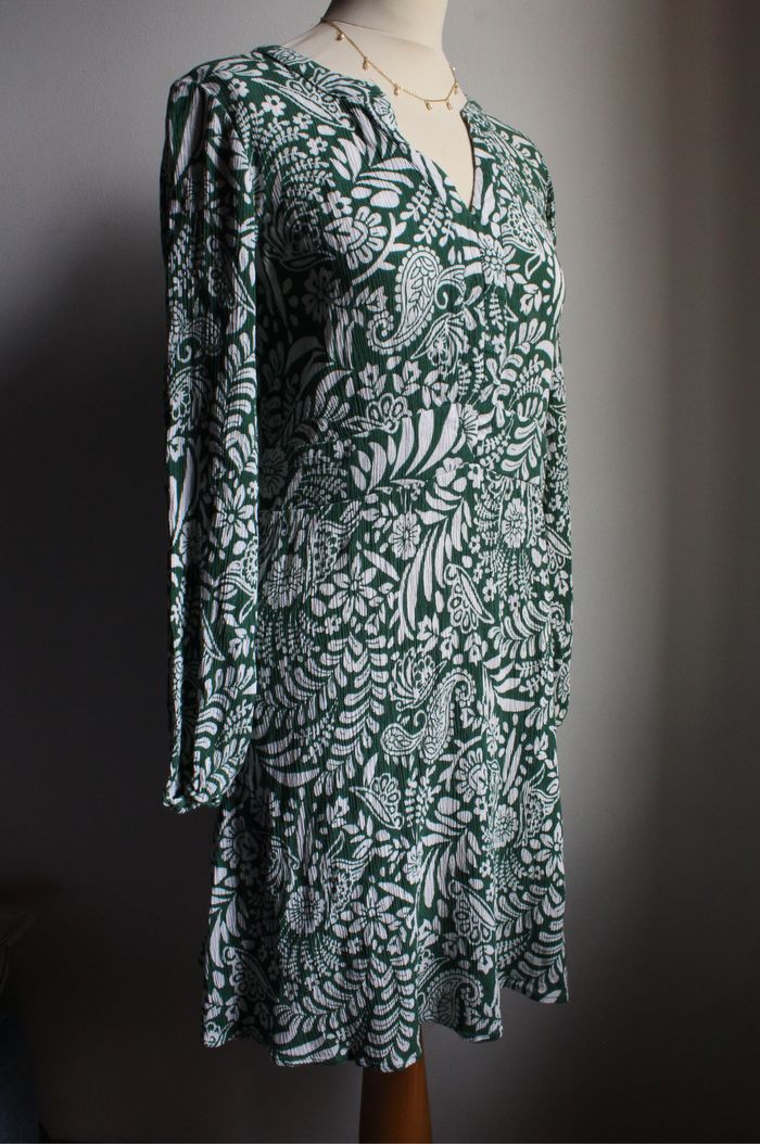 Robe fluide imprimée verte et blanche Kiabi - photo numéro 1
