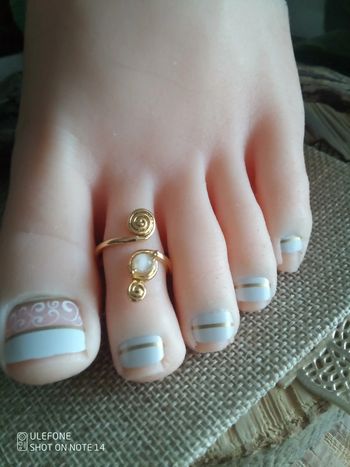 Bague d'orteil avec pierre de sélénite naturelle