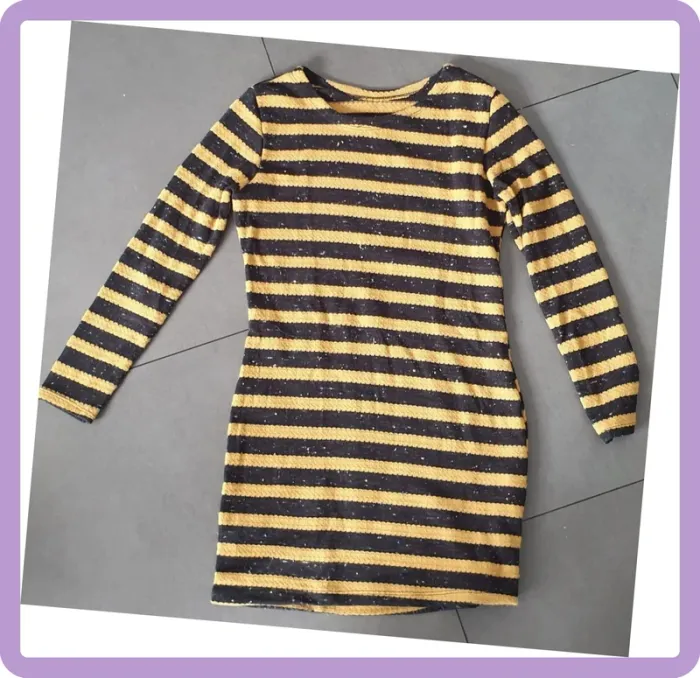 Robe moutarde et noire 38