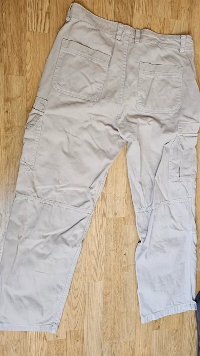 Pantalon cargo Bershka taille 40 - photo numéro 2