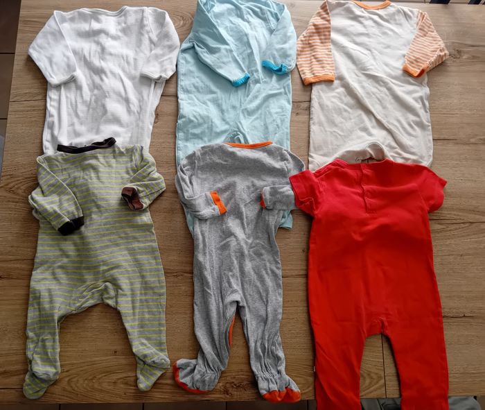 Lot 6 pyjamas 12 mois - photo numéro 8