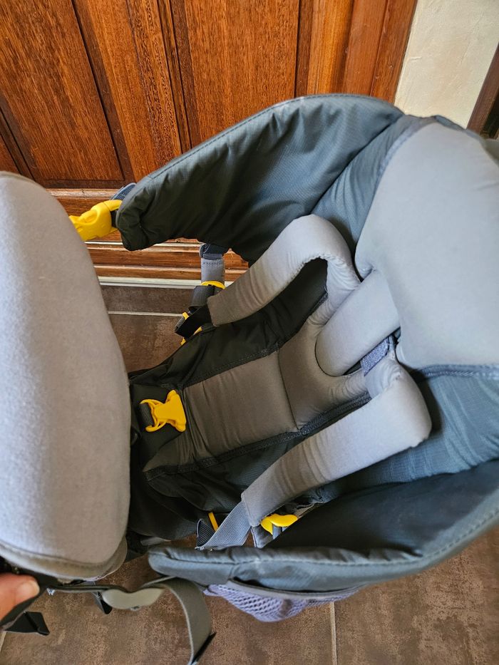 Porte bébé randonnée vari Quick deuter très bon état
Quasi neuf. - photo numéro 4