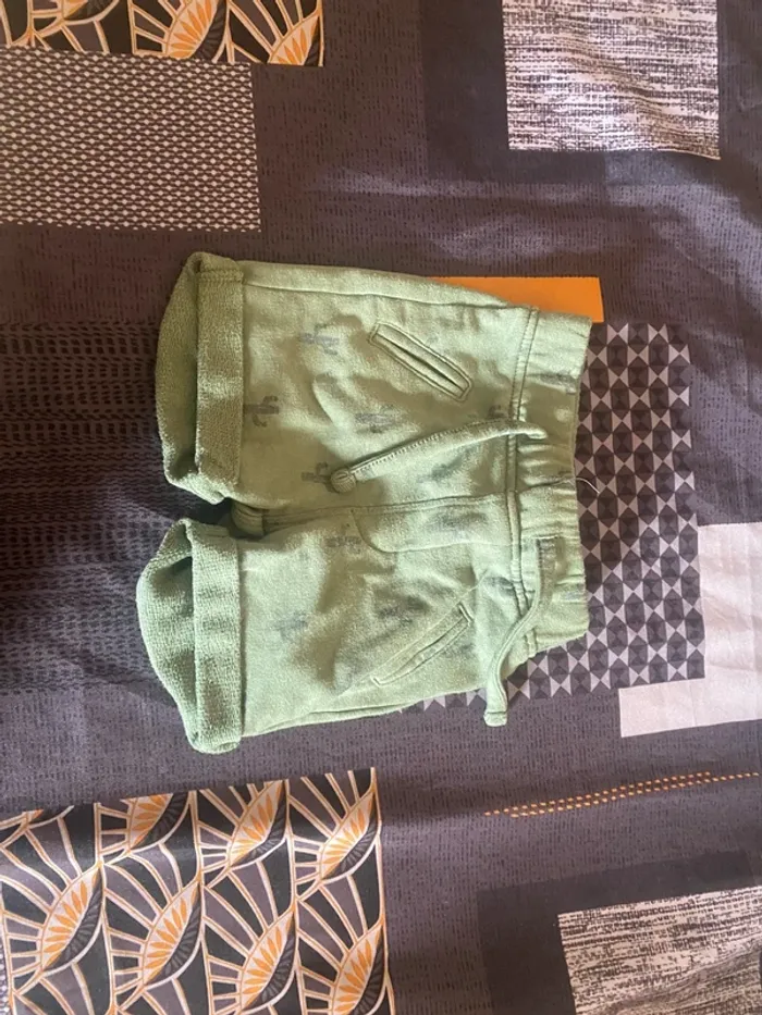 Short bébé