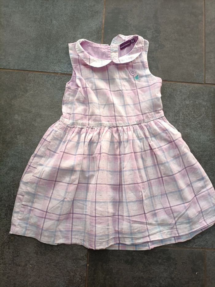 Robe avec jolie dos