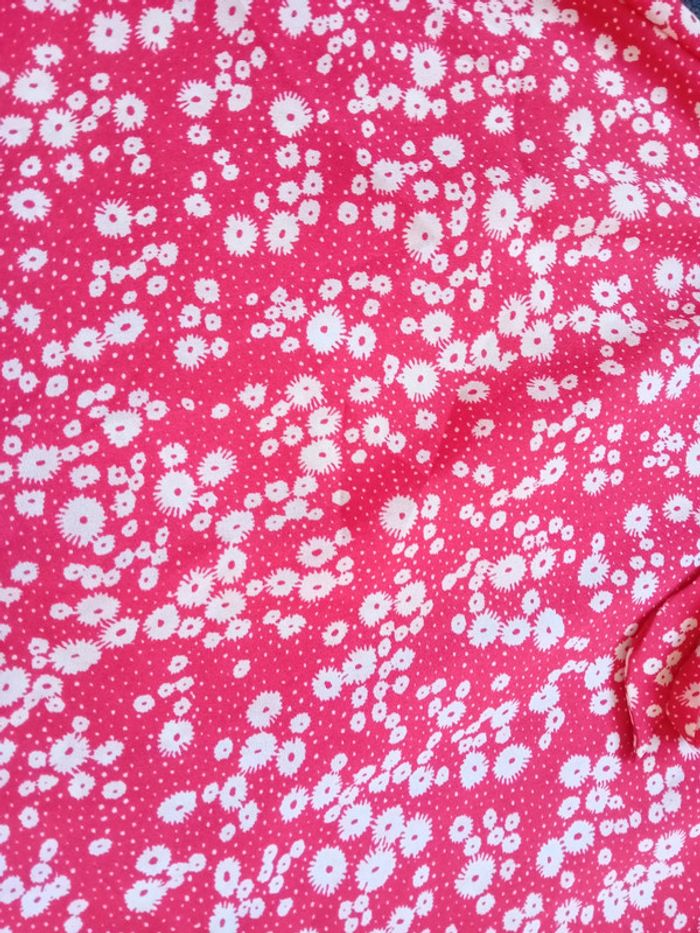 Robe rouge fleuri - photo numéro 4