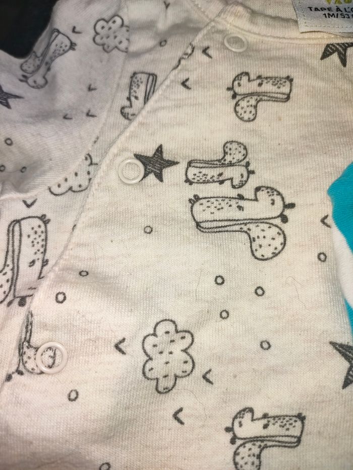 3 pyjamas 1 mois - photo numéro 3