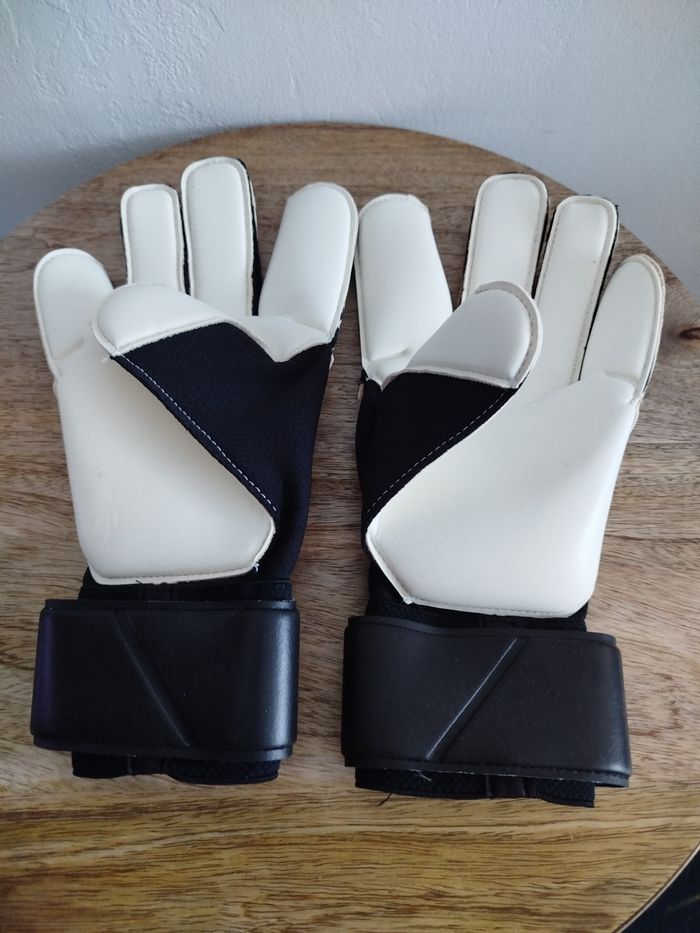 Gants gardien foot Nike grip 3 T 10 - photo numéro 2
