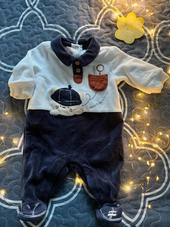 Grenouillère velours marque chicco 1mois