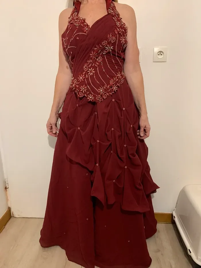 Robe de soirée bordeaux