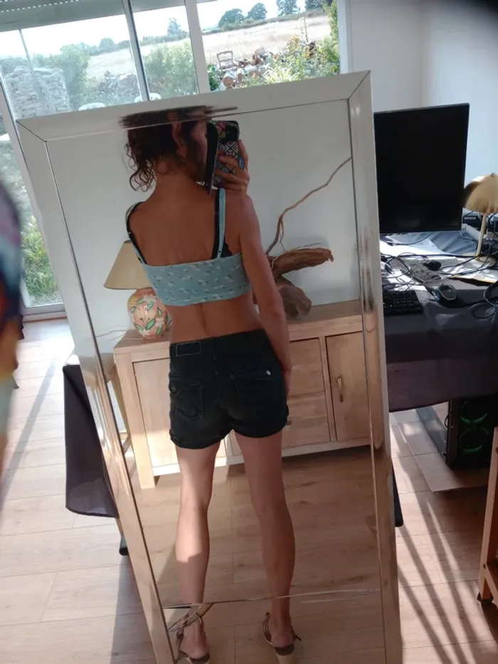 Top femme 36 bleu clair avec petites fleurs c26 - photo numéro 4