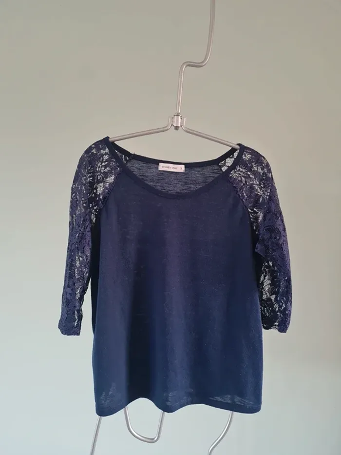 Tee short manches dentelles