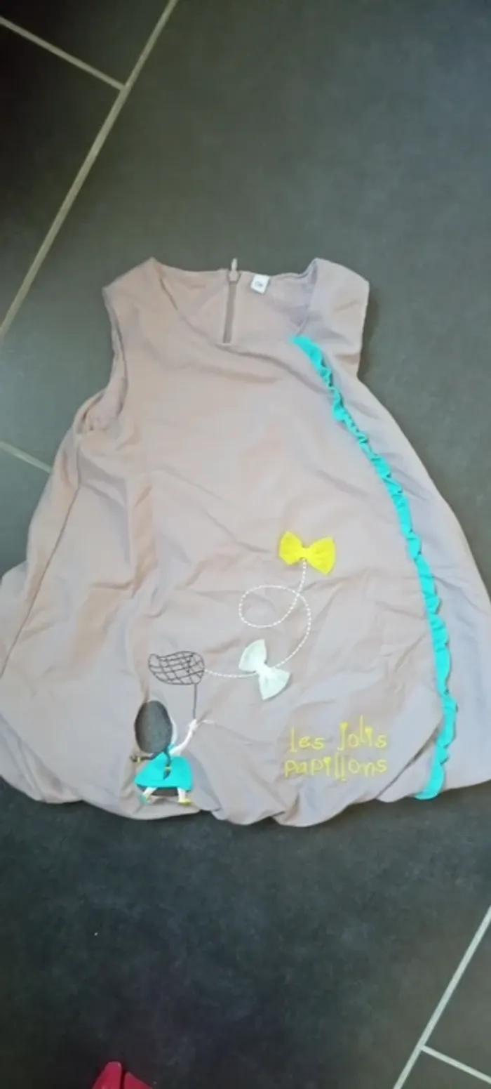 Petite robe légère printemps été 23 mois