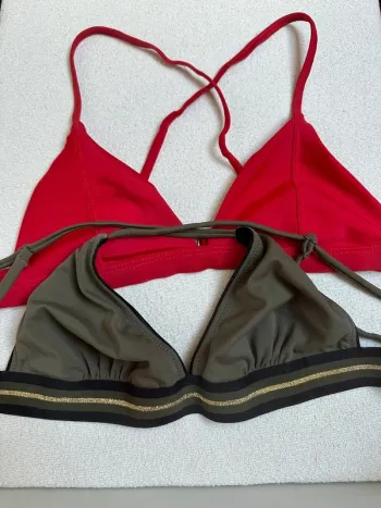 Lot 2 hauts de maillots de bains