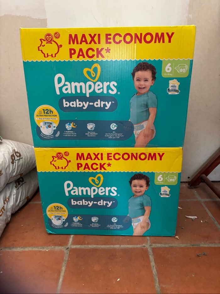 Couches Pampers 5
