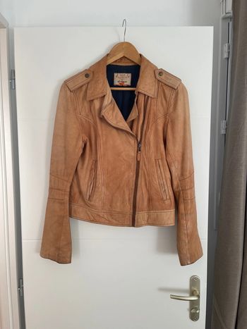 Veste en cuir véritable