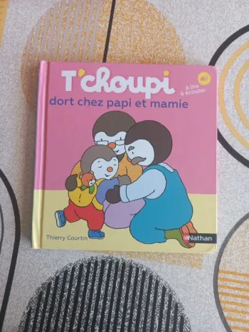 Livre Nathan Tchoupi dort chez papi et mamie tome 48