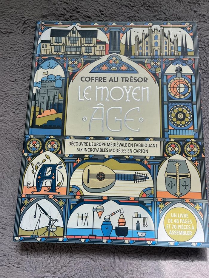 Livre d’activités moyen âge