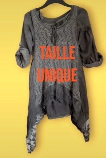 Tunique bohème double avec dentelle. Taille unique.