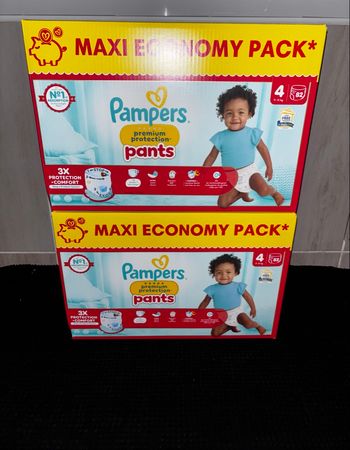 Lot de 2 Maxi Pack de 82 Couches Pampers Protection Premium Pants Neuf Dans L’emballage Taille:  4