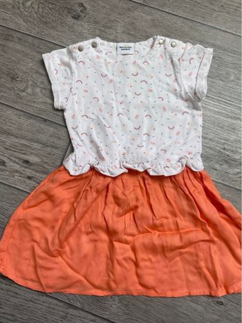robe TAO / tape à l’oeil 18 mois blanc /orange/ arc en ciel 