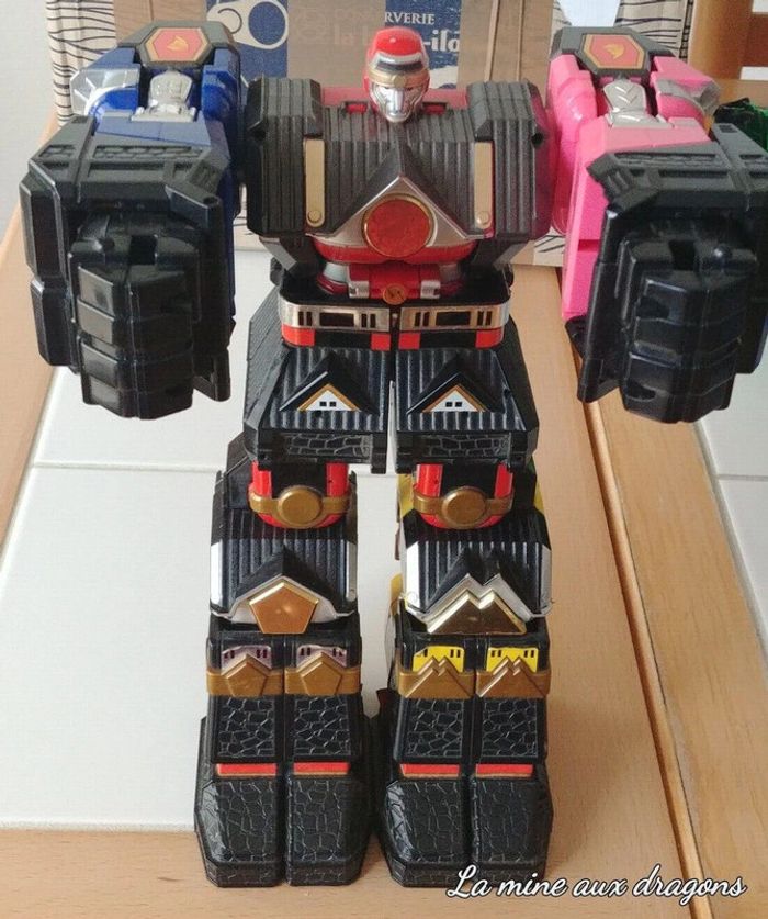 Bandai 1995 Power Rangers Mighty Morphin Deluxe Zeo Megazord robot Shogun