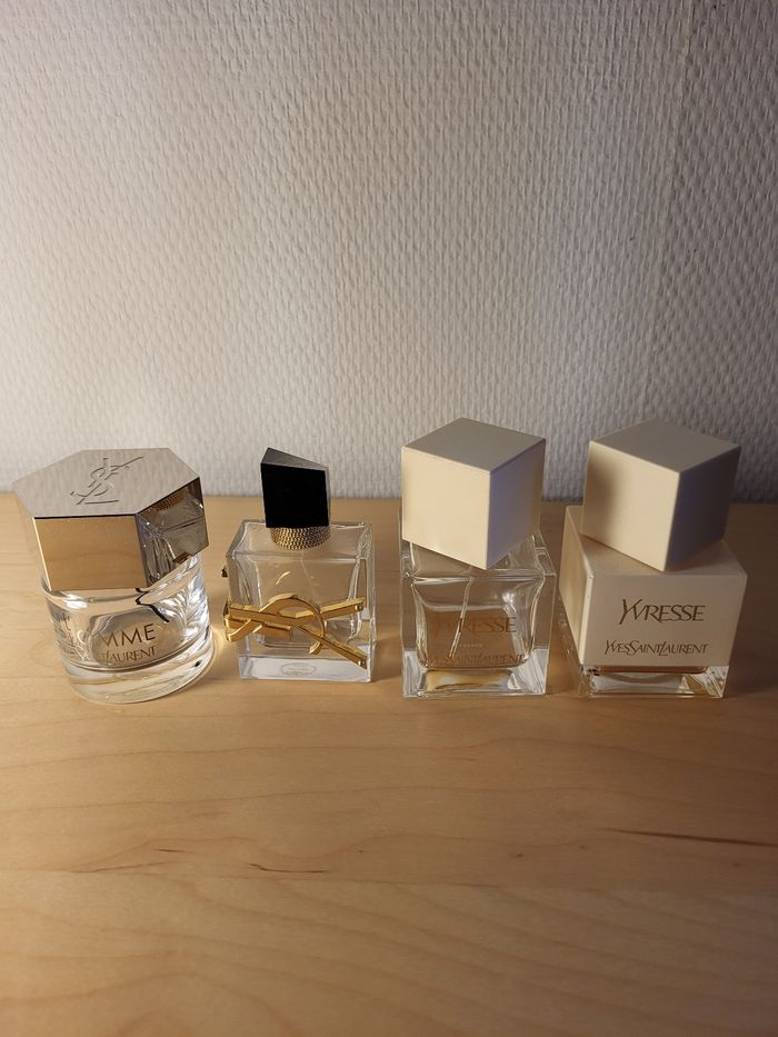 Lot de flacons de parfum vides Yves saint Laurent