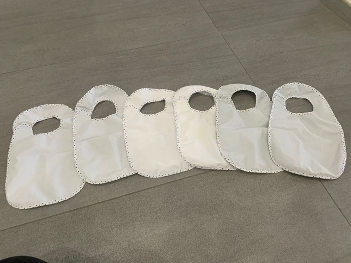 Lot de bavoir - photo numéro 2