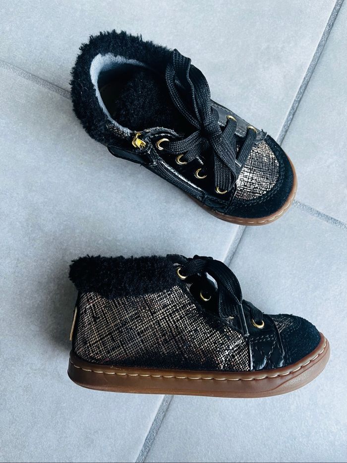 Bottines chaudes premiers pas chaussures bébé fourrées marche cuir Shoo Pom taille 23 - photo numéro 2