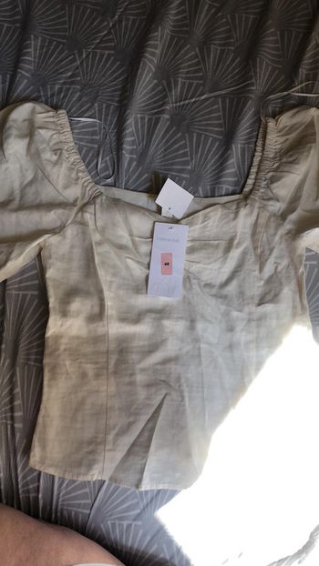 Blouse écrue taille 34 H&M neuve