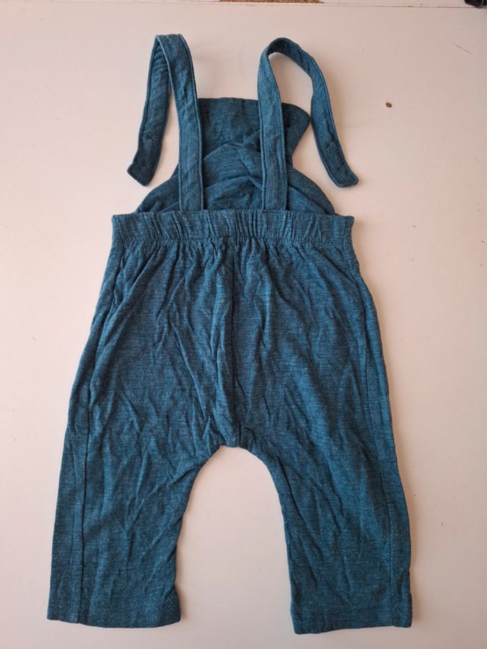 Salopette bleue turquoise Kiabi taille 9 mois - photo numéro 3