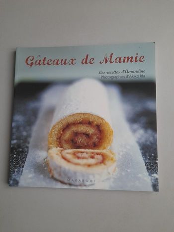 Livre de cuisine " Gâteaux de Mamie "
