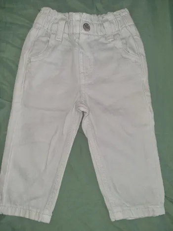 Jean taille 9-12 mois