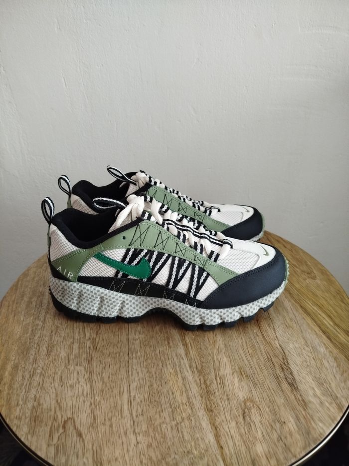 Baskets randonnée Nike T 38 - photo numéro 4