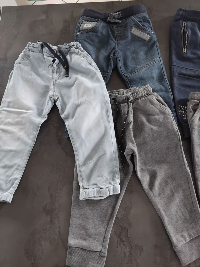 Lot pantalon 2ans - photo numéro 2
