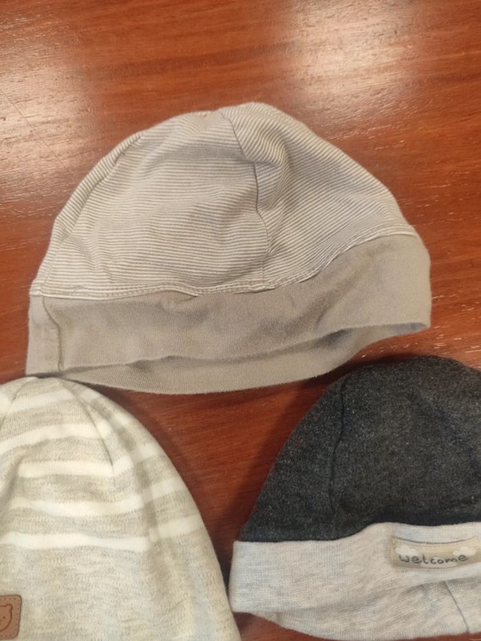Lot bonnets - photo numéro 3