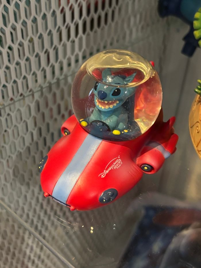 Snowglobe stitch dans son vaisseau - photo numéro 5