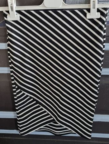 Jupe moulante à rayures taille S