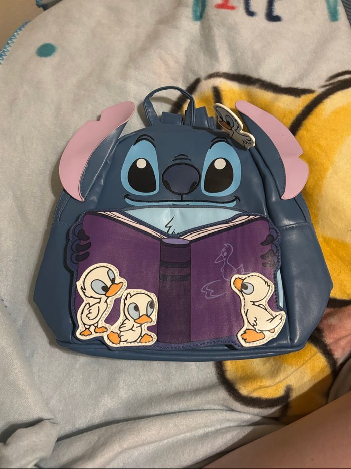 Superbe sac à dos Stitch neuf - photo numéro 3