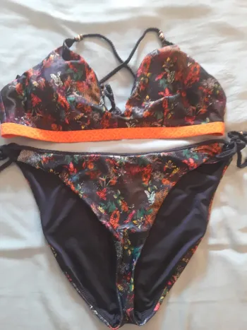 Maillot superdry 2 pièces 42