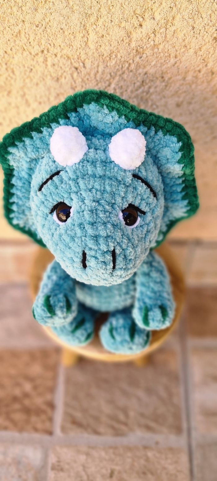 Bébé tricératops 20cm - photo numéro 3