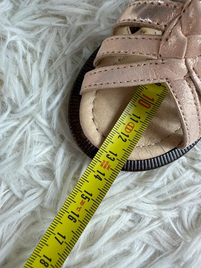 Paire de sandales Babybotte taille 21 - photo numéro 5