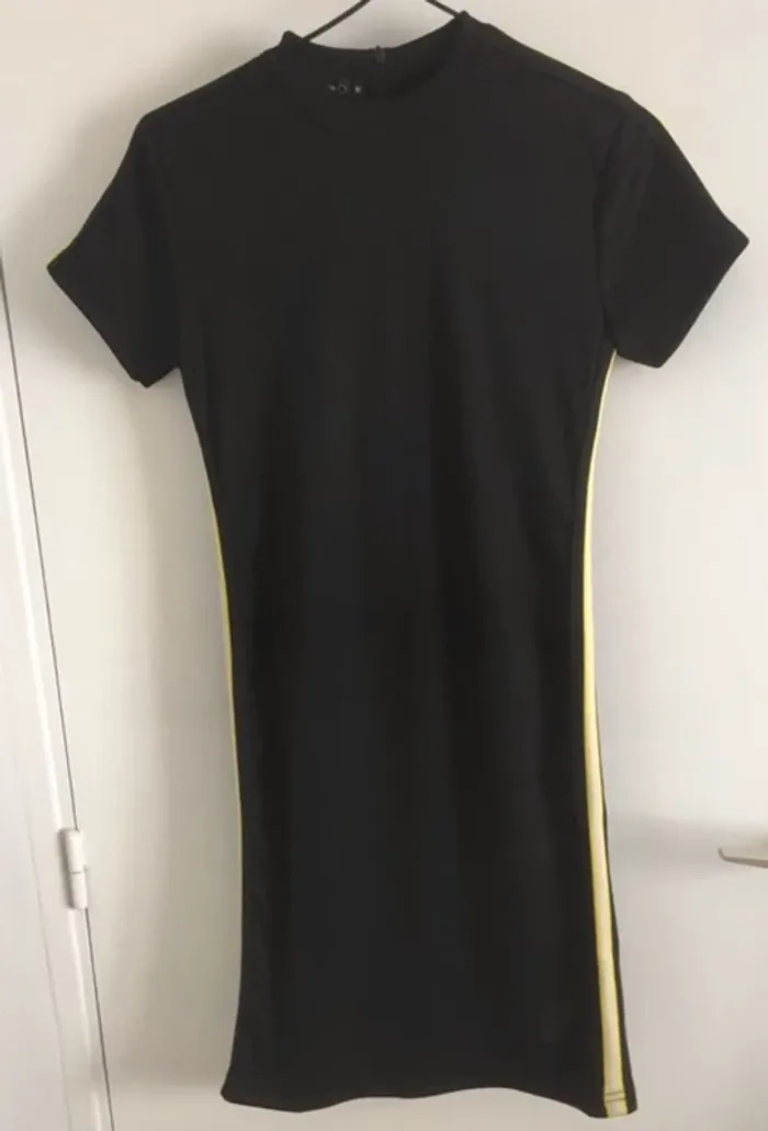 Robe noire Project X Paris