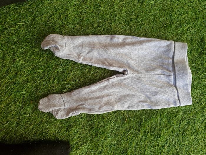 Lot bas pijama avec pied et bas pour tenue - photo numéro 5