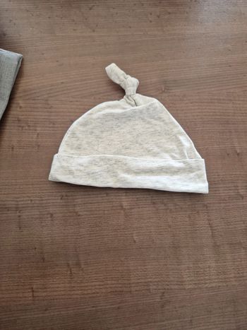 Bonnet nouveau-né