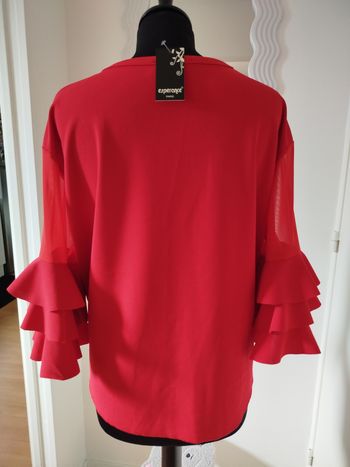 Haut rouge