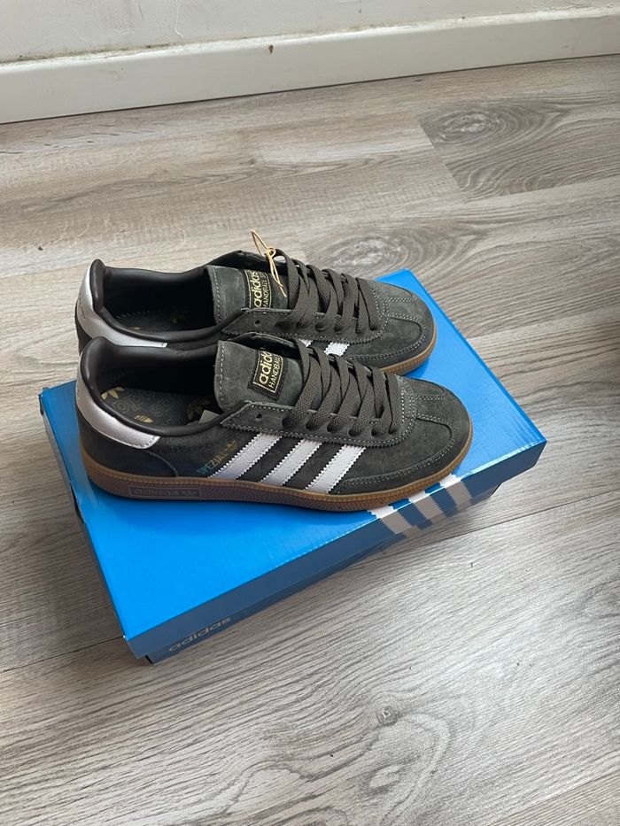 Spezial gris taille 38 - photo numéro 2