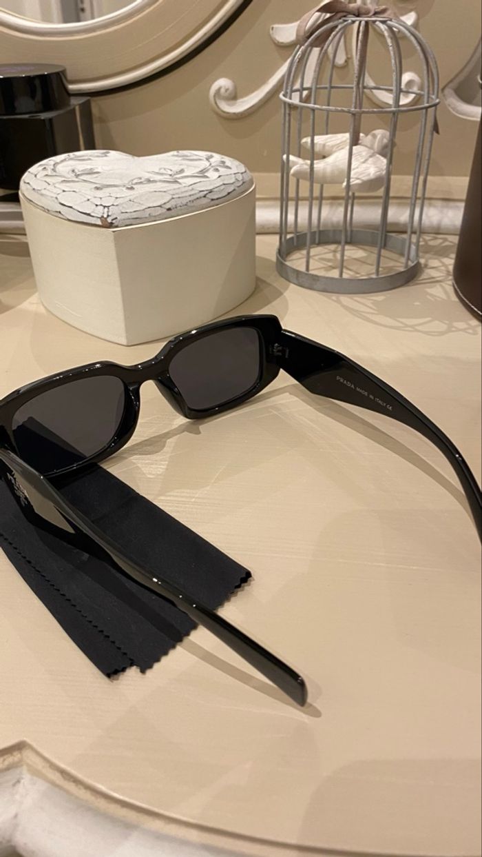 Lunette prada noir - photo numéro 3