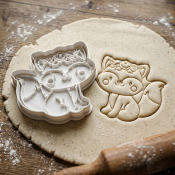 Emporte-pièce Renard Kawaii Couronne de Fleurs - Découpoir Biscuit Sablé Pâte à Sucre