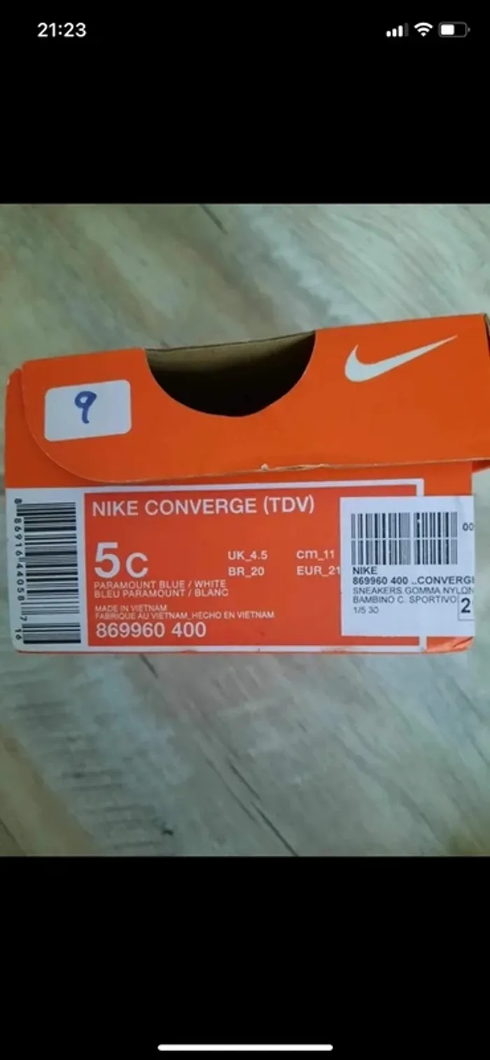 Baskets Nike bleue très bon état avec carton - photo numéro 2