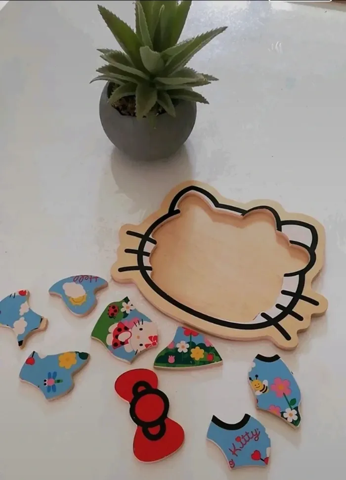 Puzzle en bois Hello Kitty - photo numéro 3